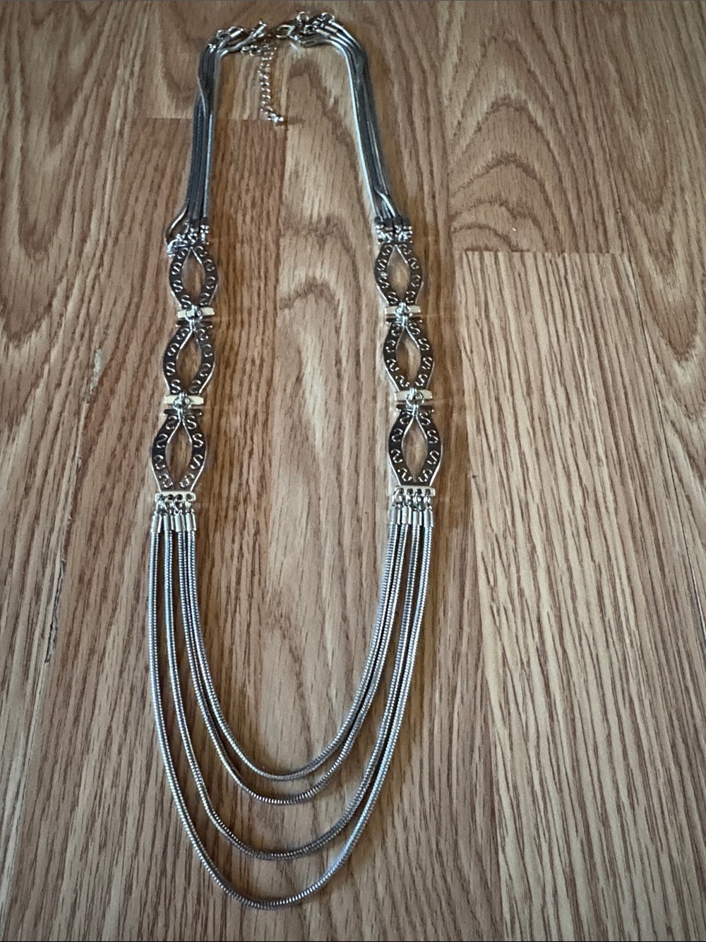 VINTAGE SILVER-TONE MULTISTRAND INFINITY-SHAPED LINKS 29-32" NECKLACE